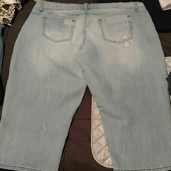 Capris - Picture 2 of 2